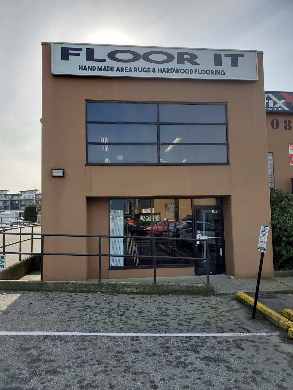 FLOOR IT | 19080 Lougheed Hwy, Pitt Meadows, BC V3Y 2H6, Canada | Phone: (604) 460-5009