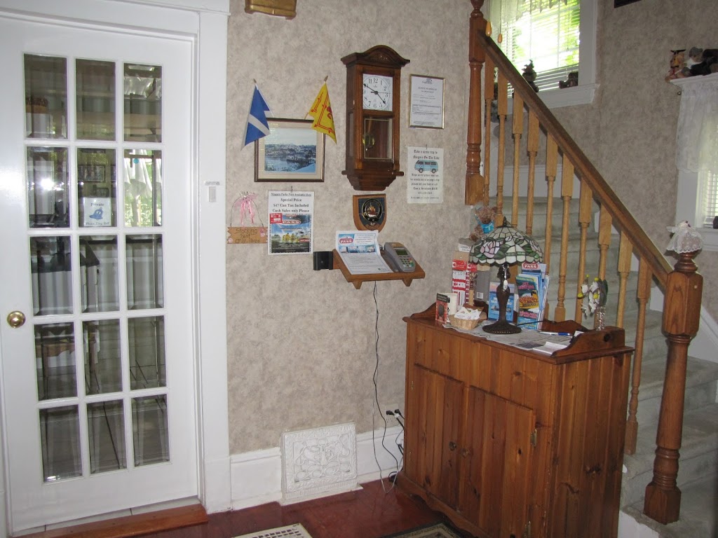 Strathaird Bed and Breakfast | 4372 Simcoe St, Niagara Falls, ON L2E 1T6, Canada | Phone: (902) 314-3086