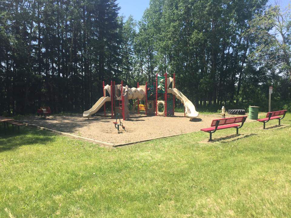 Homeglen Hall Community Centre | Ponoka County, AB T0C 0M0, Canada | Phone: (403) 396-9588