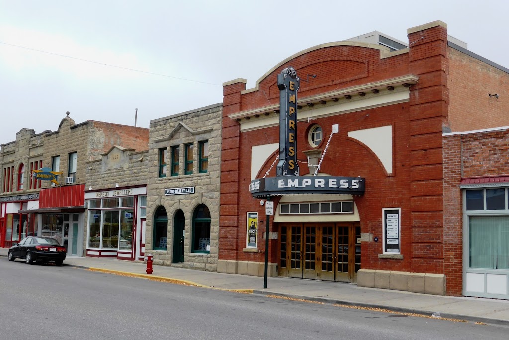 Fort Macleod Pizza | 538 24 St, Fort Macleod, AB T0L 0Z0, Canada | Phone: (403) 553-3131