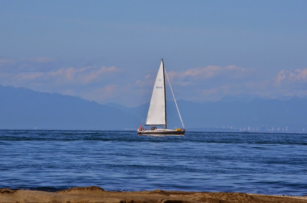 Sands of Morning Beach | 1098 Ellis Rd, Galiano Island, BC V0N 1P0, Canada | Phone: (250) 539-3783