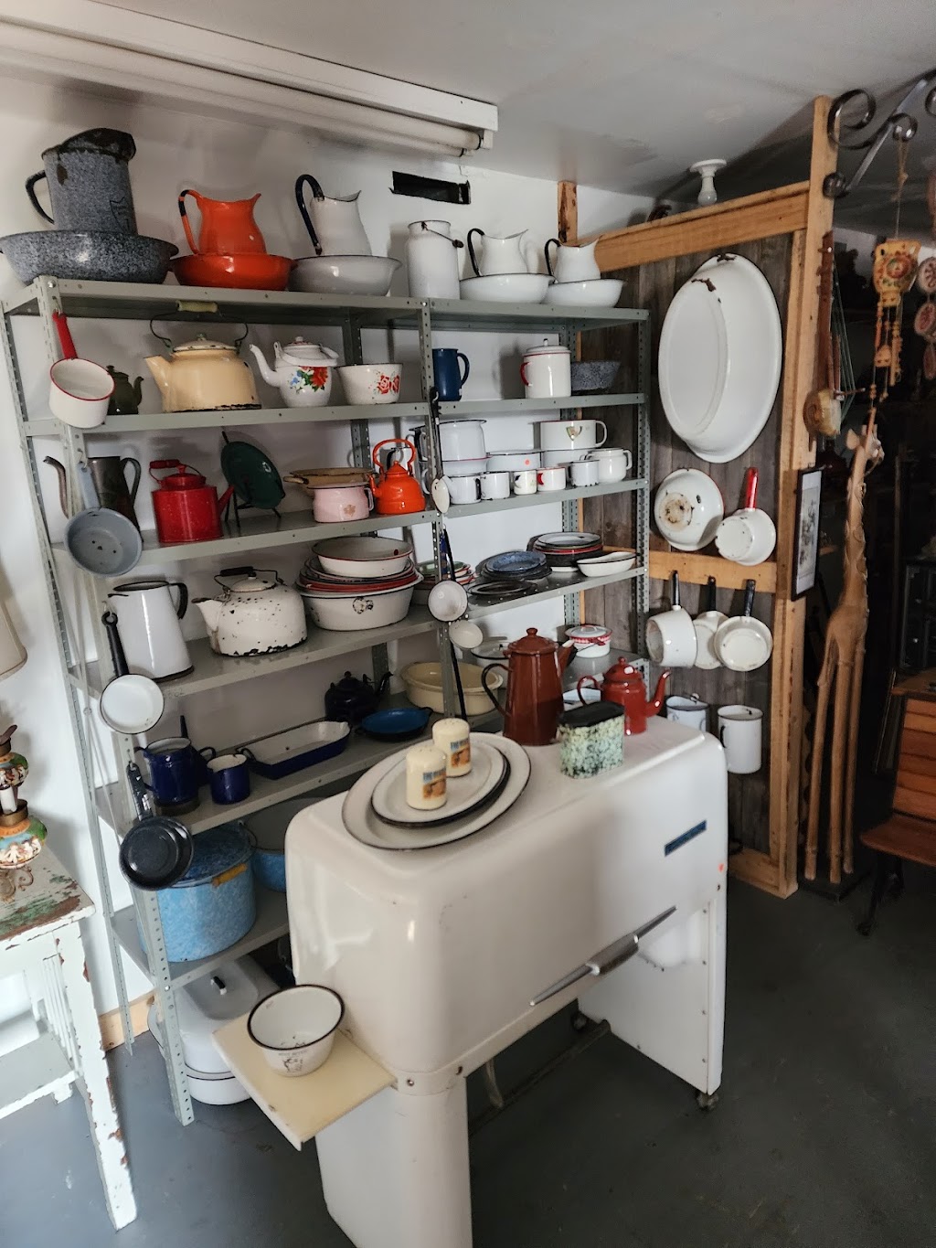 ARTS NATURE SHOP | 2392 Bd Wallberg, Dolbeau-Mistassini, QC G8L 1K7, Canada | Phone: (418) 276-9191