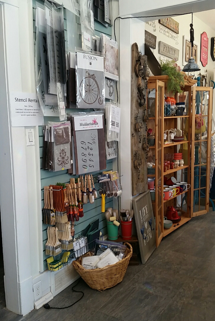 Paint Bdazzle | 1814A Lorne Ave, Saskatoon, SK S7H 1Y4, Canada | Phone: (306) 281-7455