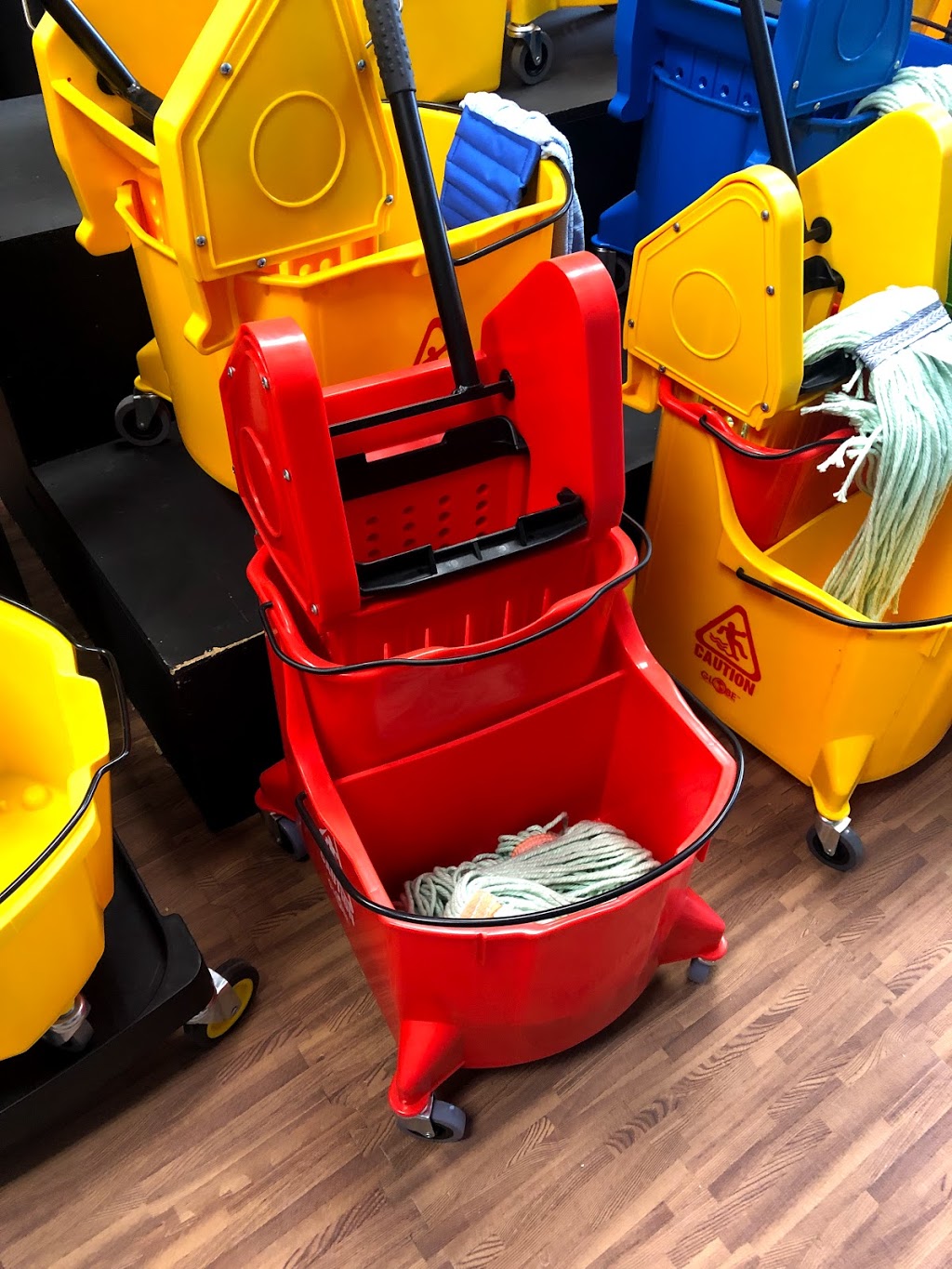 fast facility services | 75 Rosedale Ave W unit 7, Brampton, ON L6H 4X4, Canada | Phone: (905) 459-6786