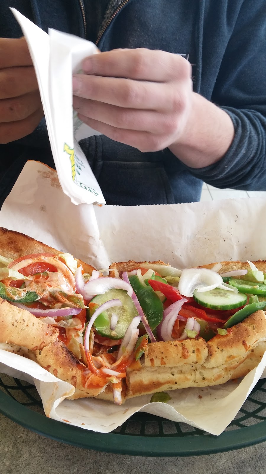 Subway | 864 Bank St, Ottawa, ON K1S 3W3, Canada | Phone: (613) 565-0000