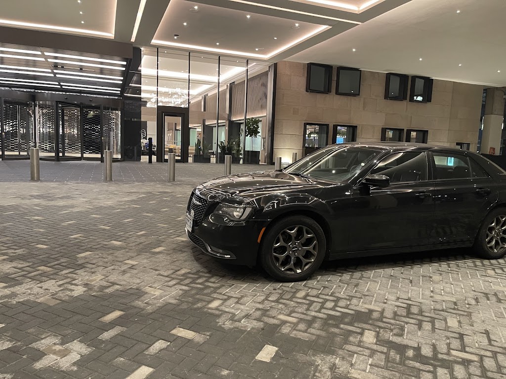 Pearson Jenhenge Taxi-Limo | 6 Stonehenge Crescent, Scarborough, ON M1G 2P6, Canada | Phone: (416) 731-6006