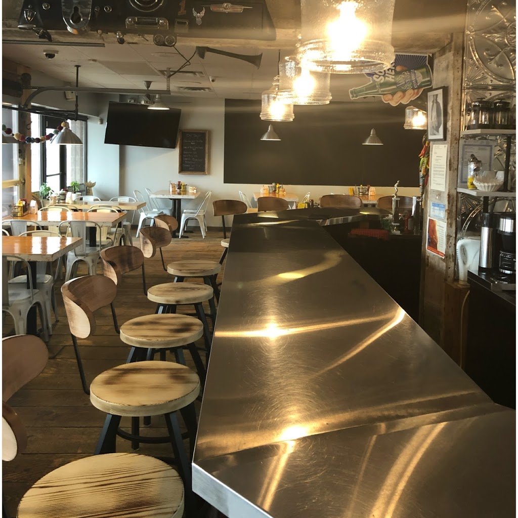 The Coop Public House and Foodiary | 265 King St N, Alliston, ON L9R 1N7, Canada | Phone: (705) 435-1700