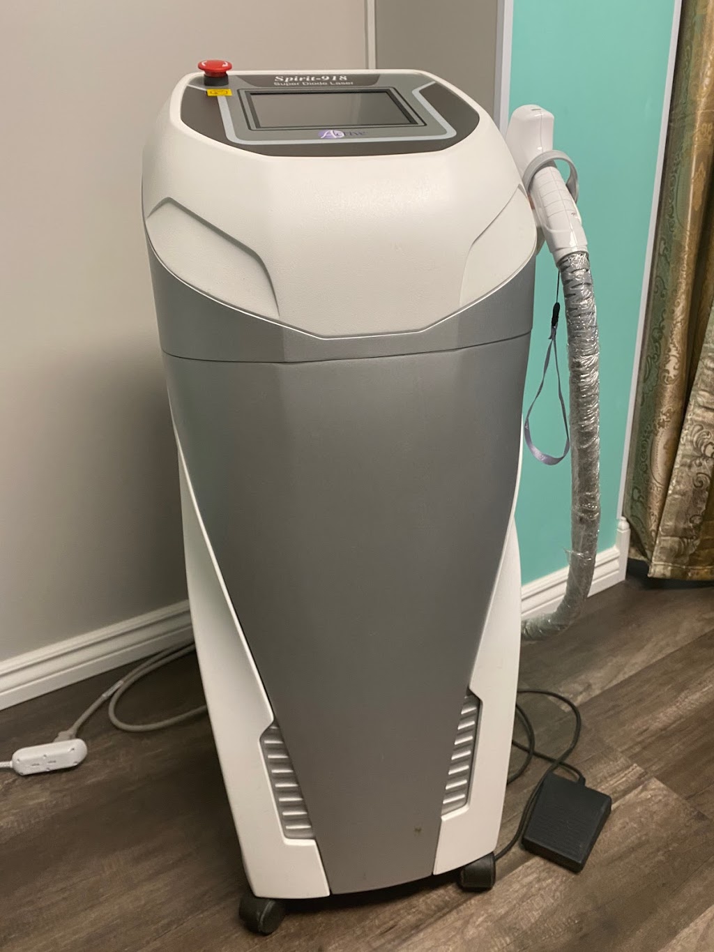Laura Beauty & Laser Home Med Spa | 144 Solomon Crescent, Hamilton, ON L8W 2G7, Canada | Phone: (289) 775-8875