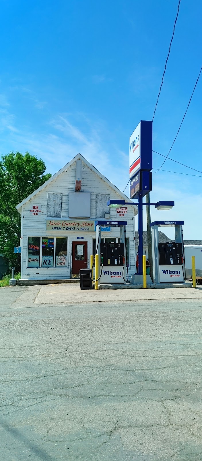 Nans Country Store & Liquor Agency | 1386 Bridge Dr, Cambridge-Narrows, NB E4C 1W1, Canada | Phone: (506) 488-2553