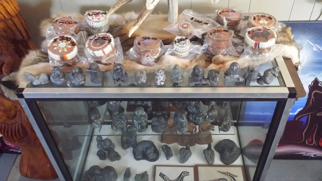 Gunners Variety | 20663 Muncey Rd, Muncey, ON N0L 1Y0, Canada | Phone: (519) 694-5321