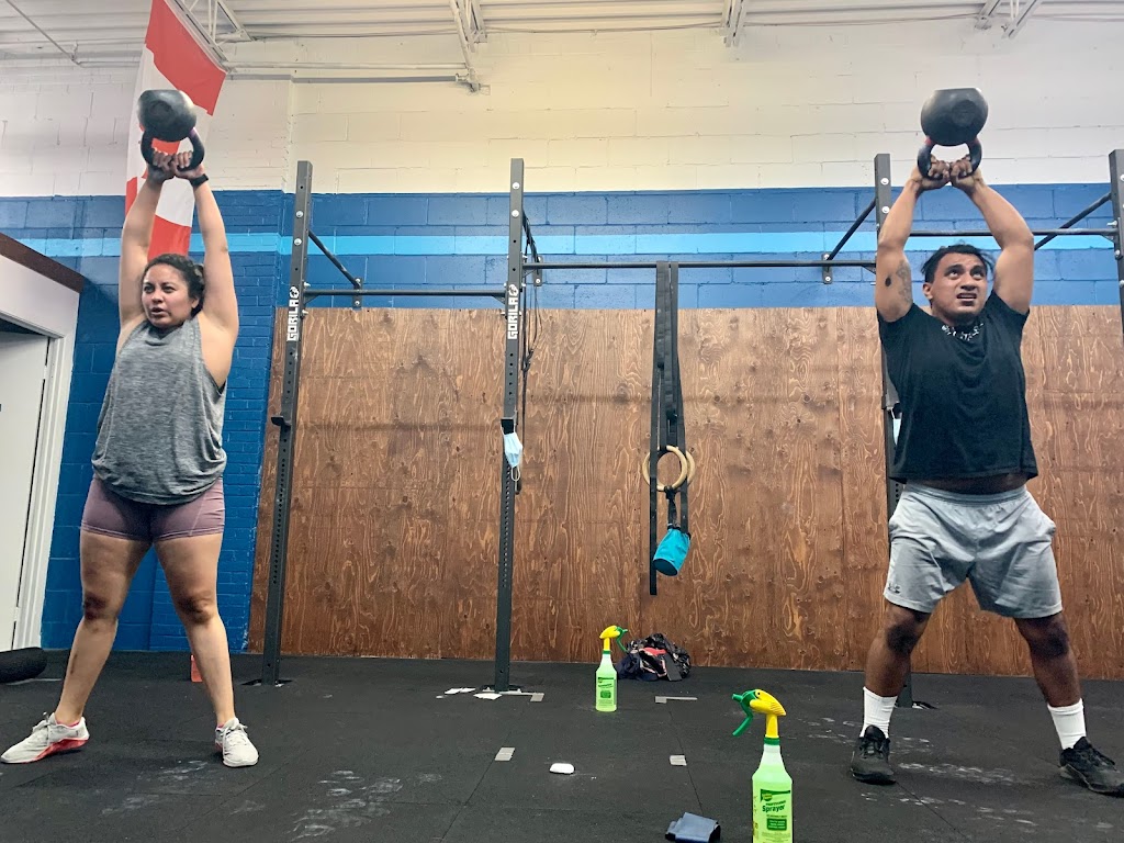 909 Gym | 156 Prom. Ronald, Montréal-Ouest, QC H4X 1M8, Canada | Phone: (438) 792-1799