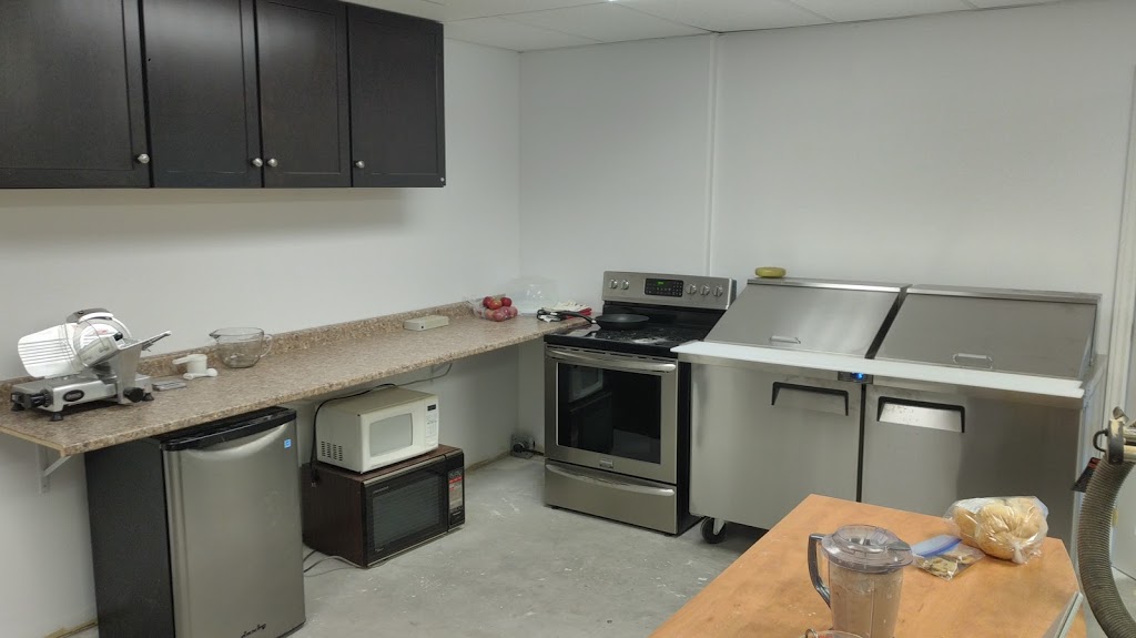 Gregs Café | 101 William Henderson Dr, Bath, ON K0H 1G0, Canada | Phone: (613) 449-3284
