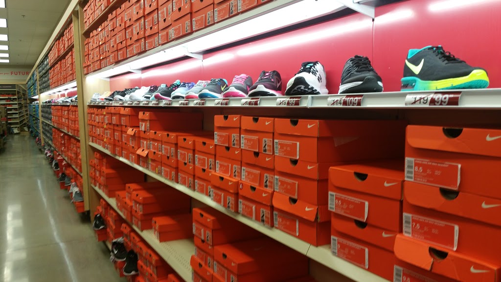 Famous Footwear Outlet | 5000 Canoe Pass Way, Tsawwassen, BC V4M 0B3, Canada | Phone: (604) 948-2524