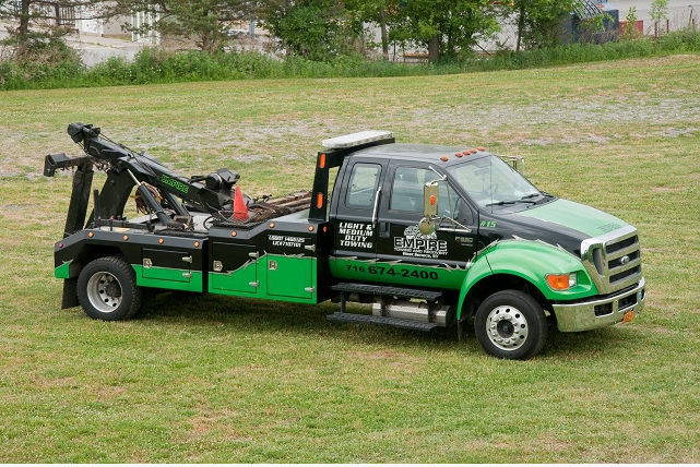 Empire Towing & Recovery | 506 Bullis Rd, West Seneca, NY 14224, USA | Phone: (716) 628-0128