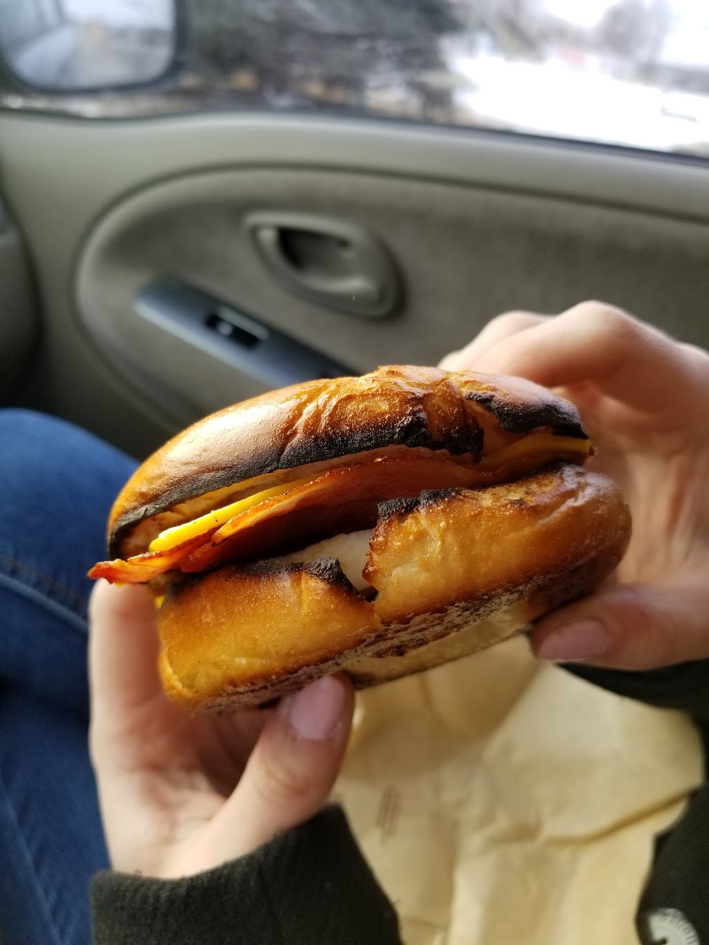 McDonalds | 1000 Regional Road # 17, Newcastle, ON L1B 1L9, Canada | Phone: (905) 987-0505