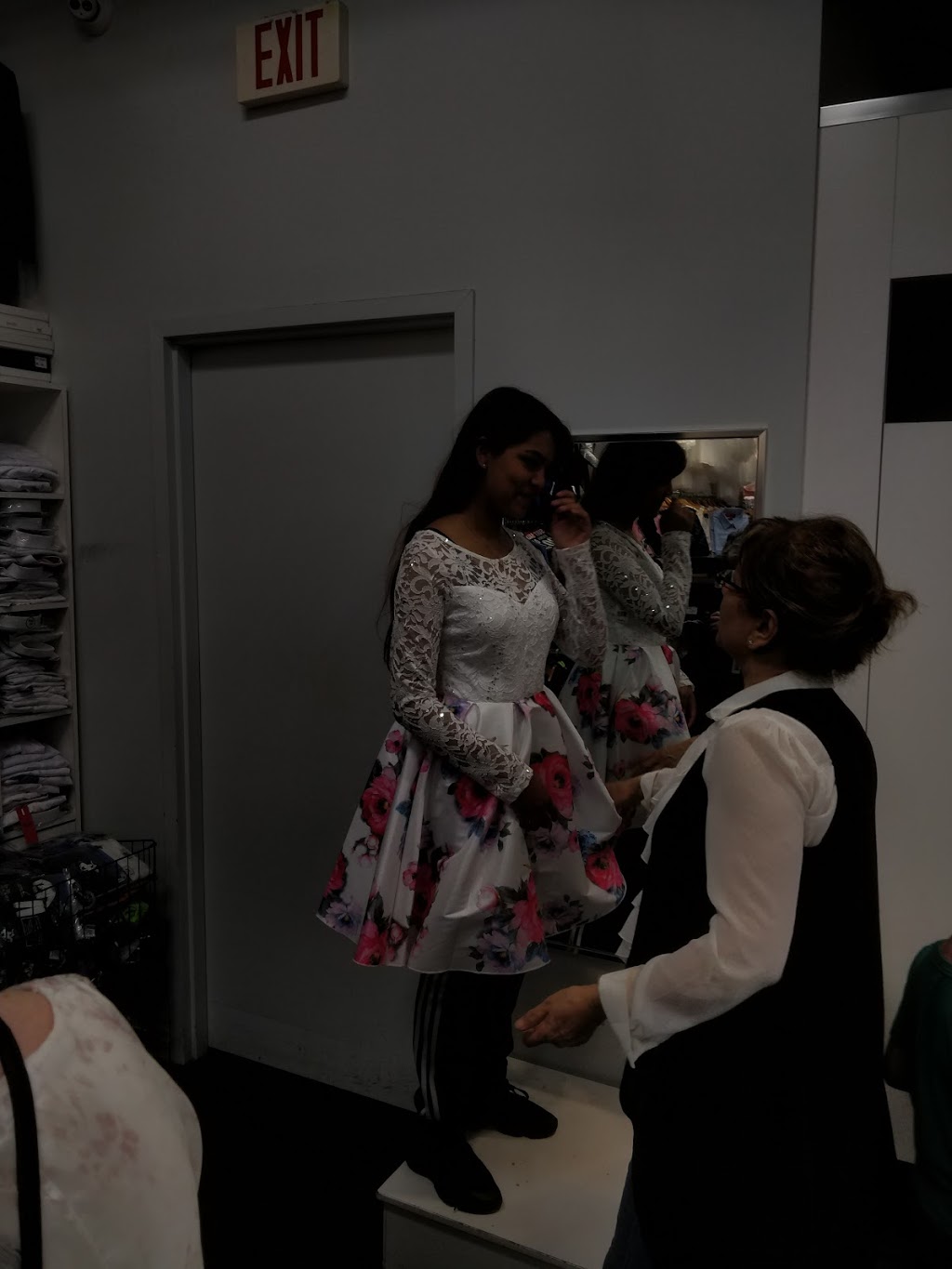 Paparazzi Kids | 3495 Lawrence Ave E, Scarborough, ON M1T 1B3, Canada | Phone: (416) 289-4271