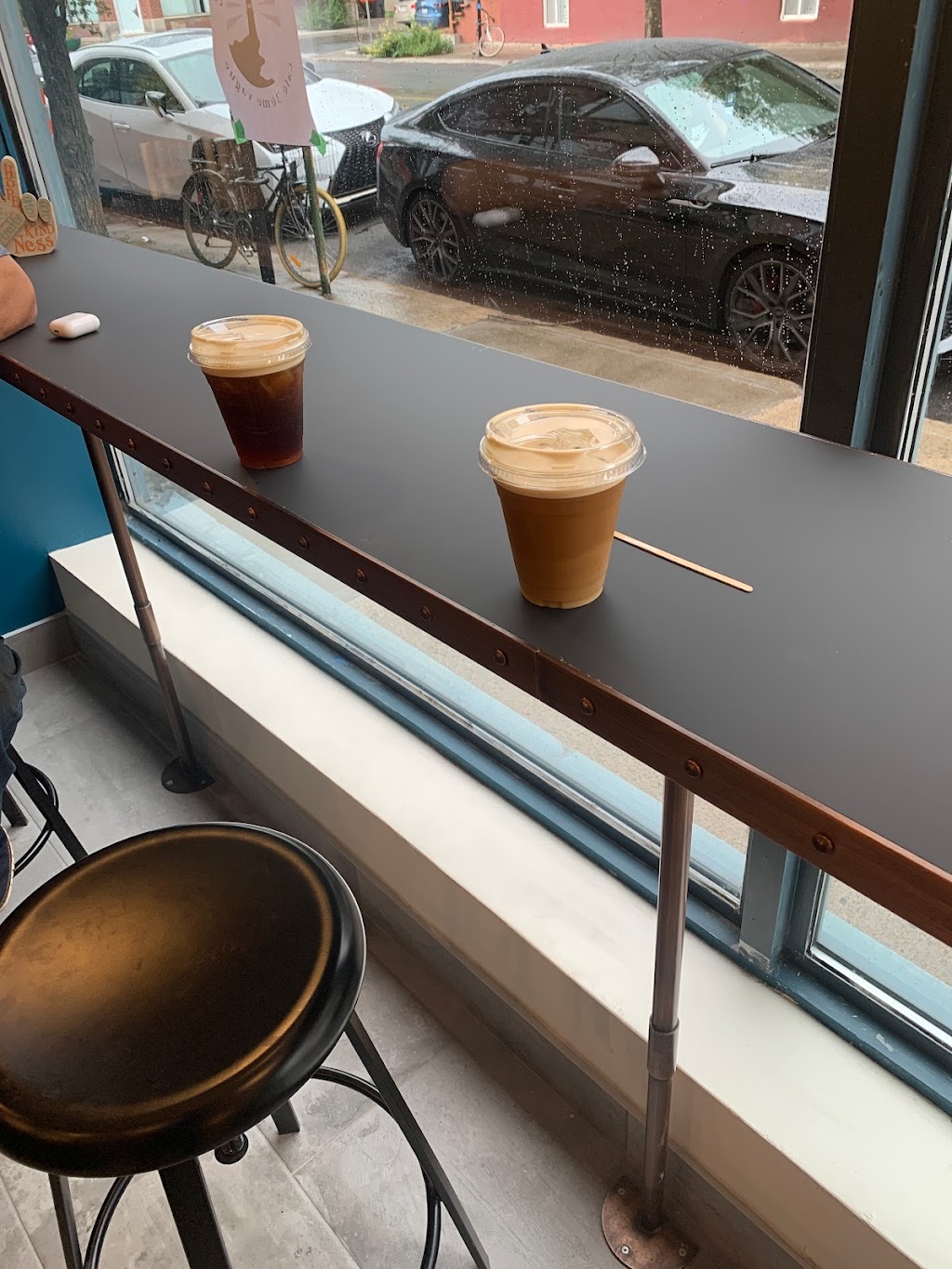 Café Navire | 1273 Av. Van Horne, Montréal, QC H2V 1K5, Canada | Phone: (514) 495-9734