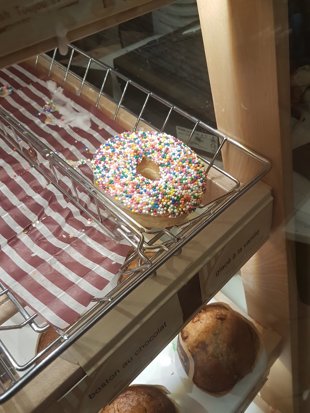 Tim Hortons | 3340 Bd des Sources, Dollard-des-Ormeaux, QC H9B 1Z9, Canada | Phone: (514) 685-1133