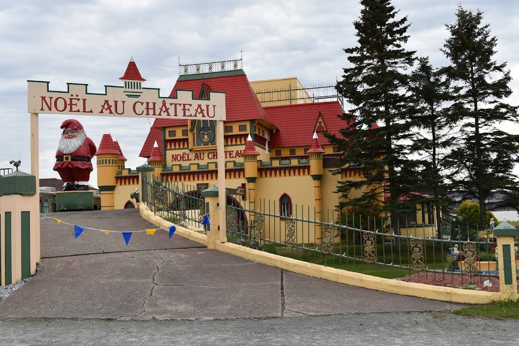 Noël au Château | 65 Rue de lAncrage, Rivière-du-Loup, QC G5R 6C5, Canada | Phone: (866) 865-6635