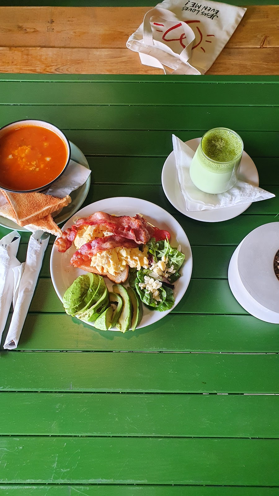 Eggpresso | 15019 Marine Dr, White Rock, BC V4B 1C3, Canada | Phone: (778) 233-9181