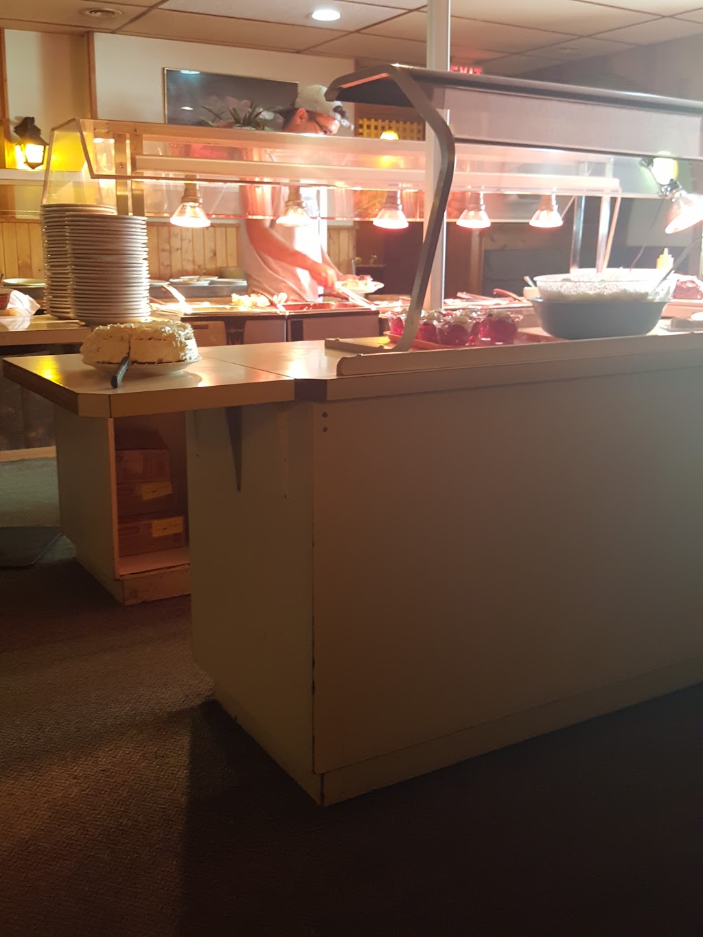 Glitters Family Restaurant & Lounge | 539 Victoria Ave, Regina, SK S4N 2L9, Canada | Phone: (306) 525-8306