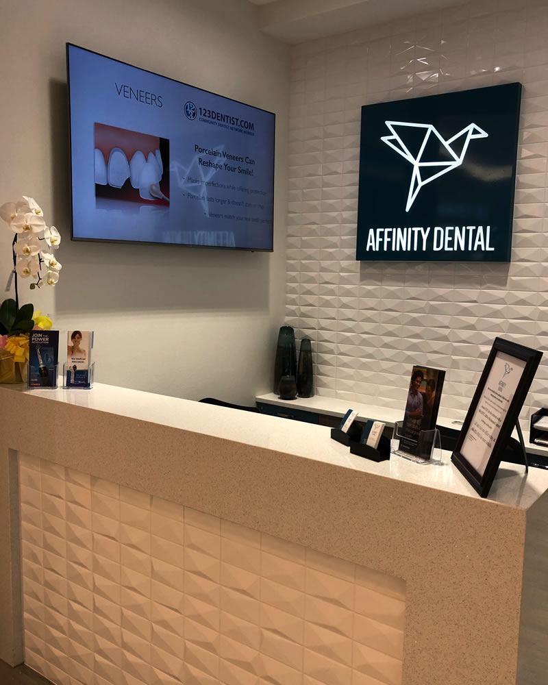 Canadian Aligner Club - Richmond Centre Mall | 6060 Minoru Blvd #2021, Richmond, BC V6Y 2V7, Canada | Phone: (604) 821-1111