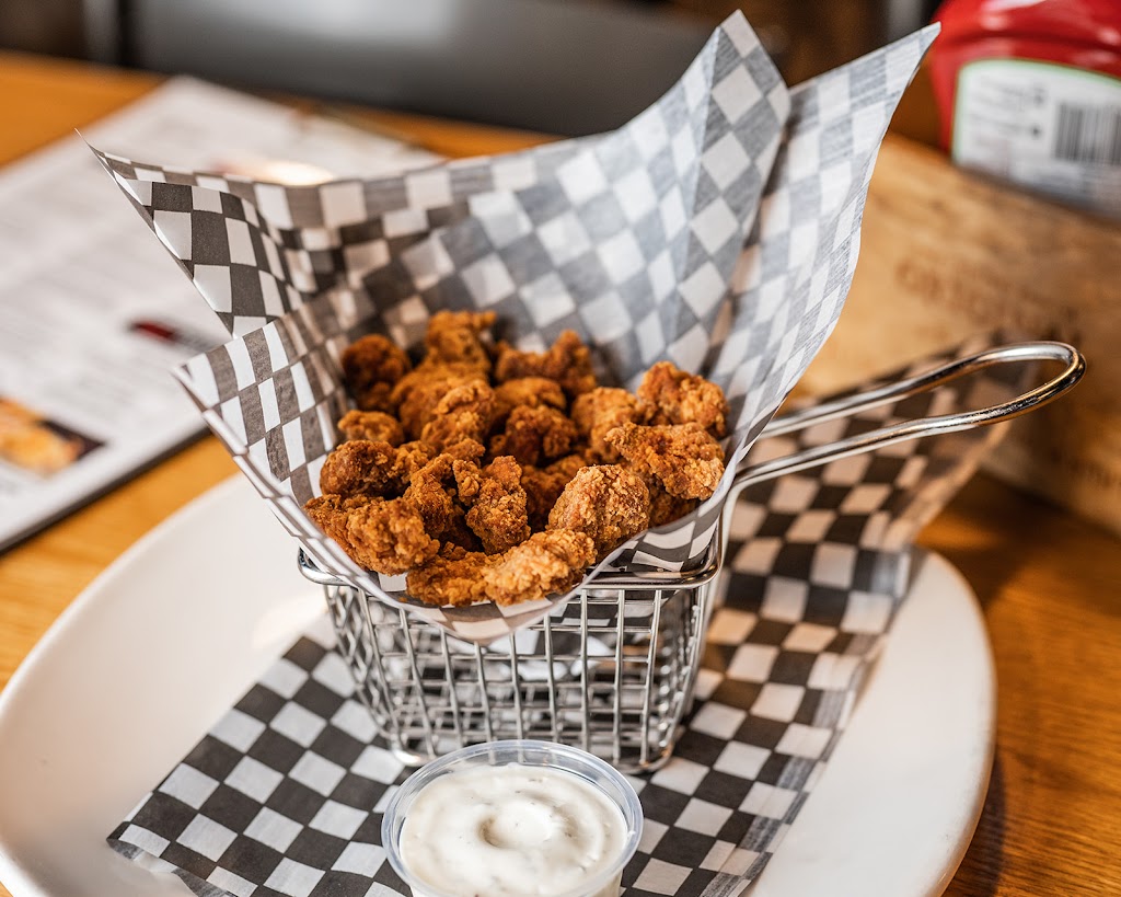Pops Taphouse North | 1475 St Edward Blvd N, Lethbridge, AB T1H 2P9, Canada | Phone: (403) 327-2589