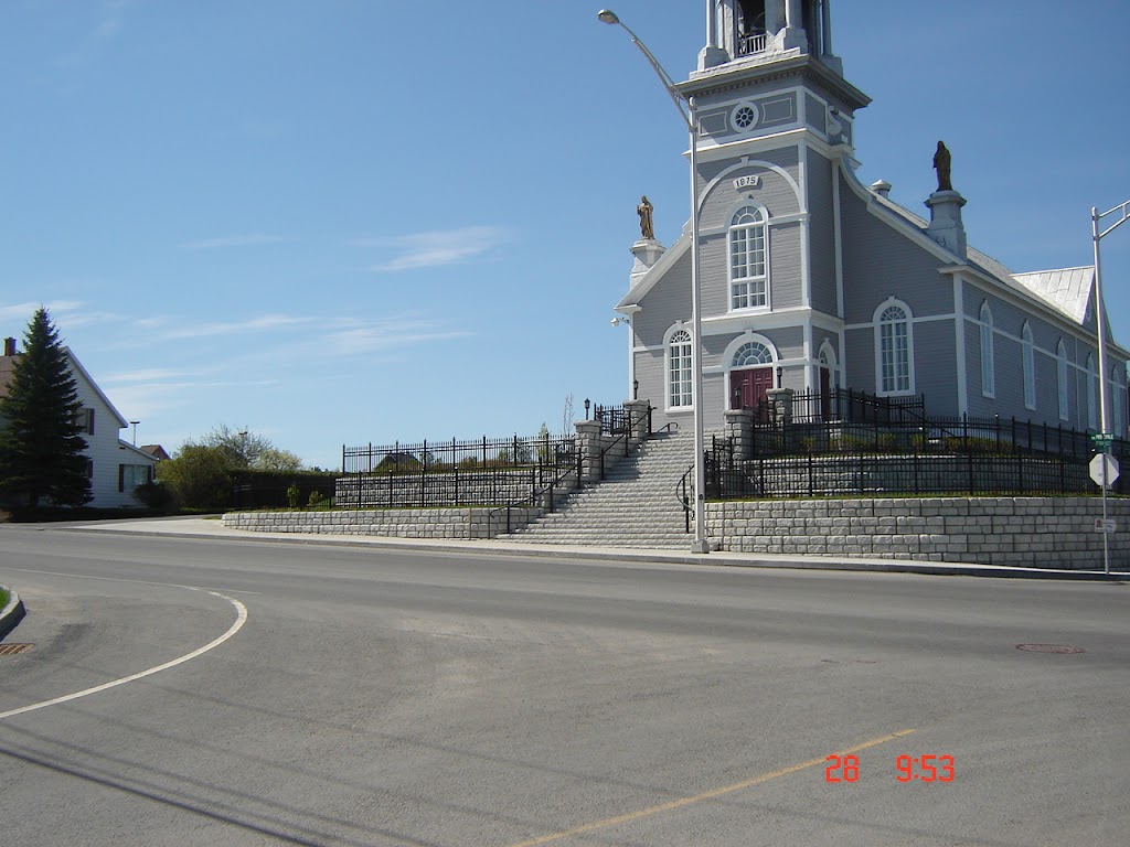 Les Paysages Du Fleuve 2008 | 14 Rue de la Rivière, Saint-Jean-de-Dieu, QC G0L 3M0, Canada | Phone: (418) 963-5745