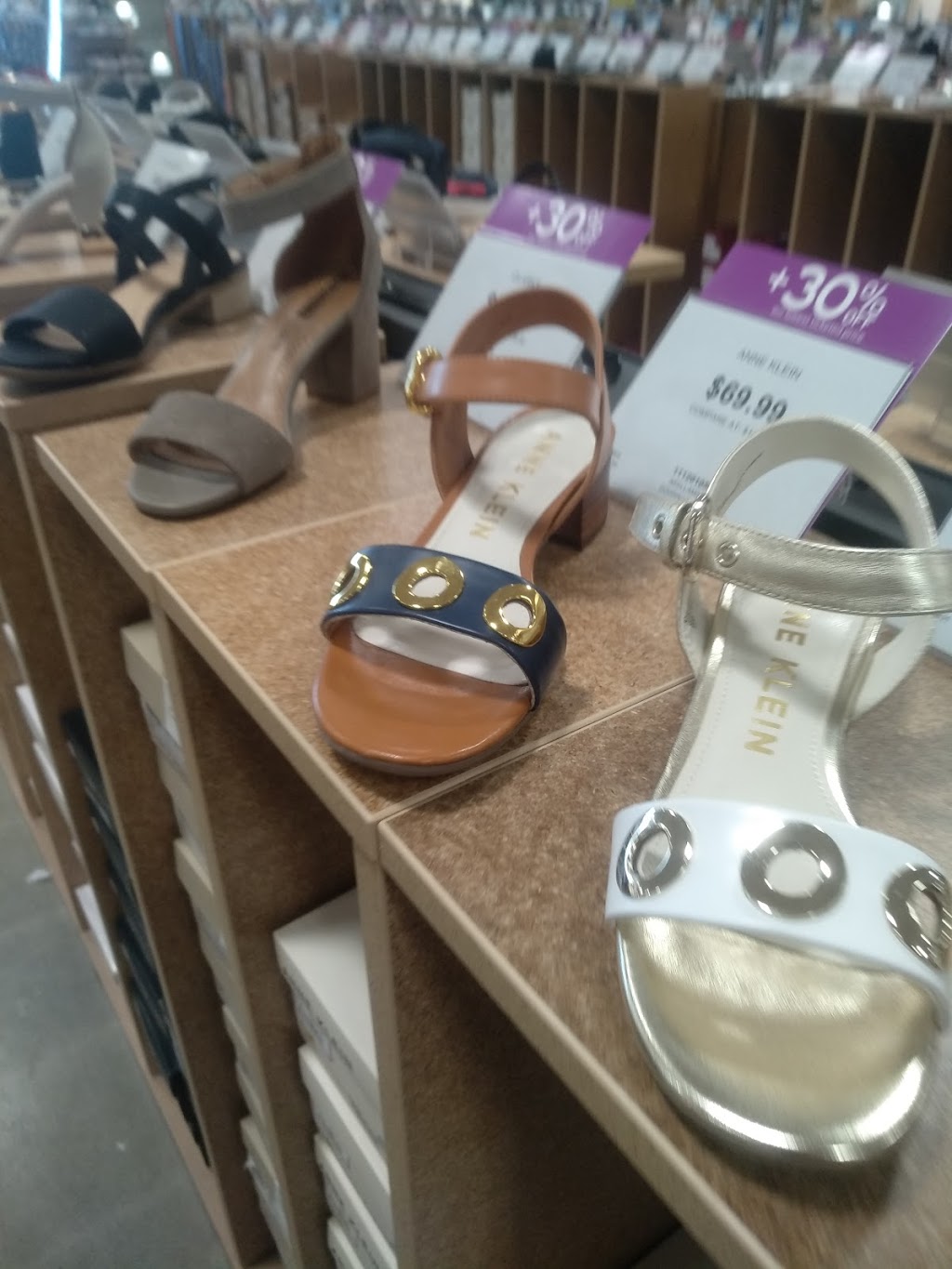 DSW Designer Shoe Warehouse | 80 Great Lakes Dr, Brampton, ON L6R 2K7, Canada | Phone: (289) 298-5088