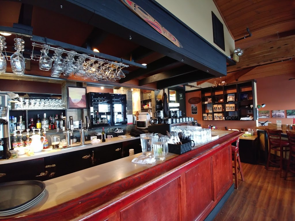 Beach Ave. Cafe & Tapas Bar | 5830 Beach Ave, Peachland, BC V0H 1X7, Canada | Phone: (778) 479-0999