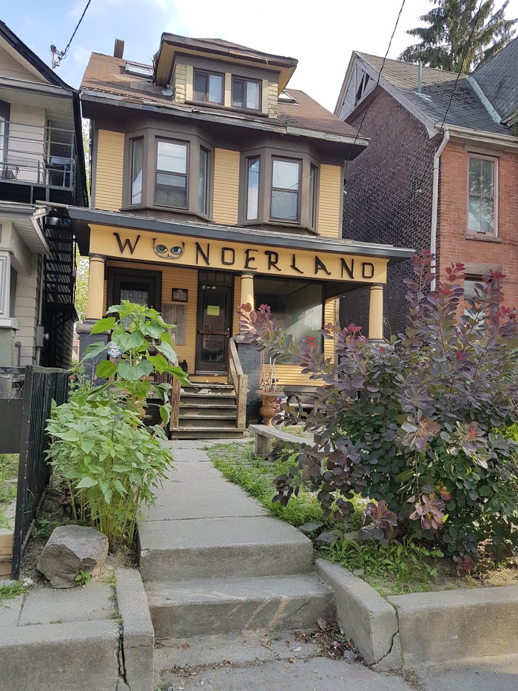 Beach Hebrew Institute | 109 Kenilworth Ave, Toronto, ON M4L 3S4, Canada | Phone: (416) 694-7942