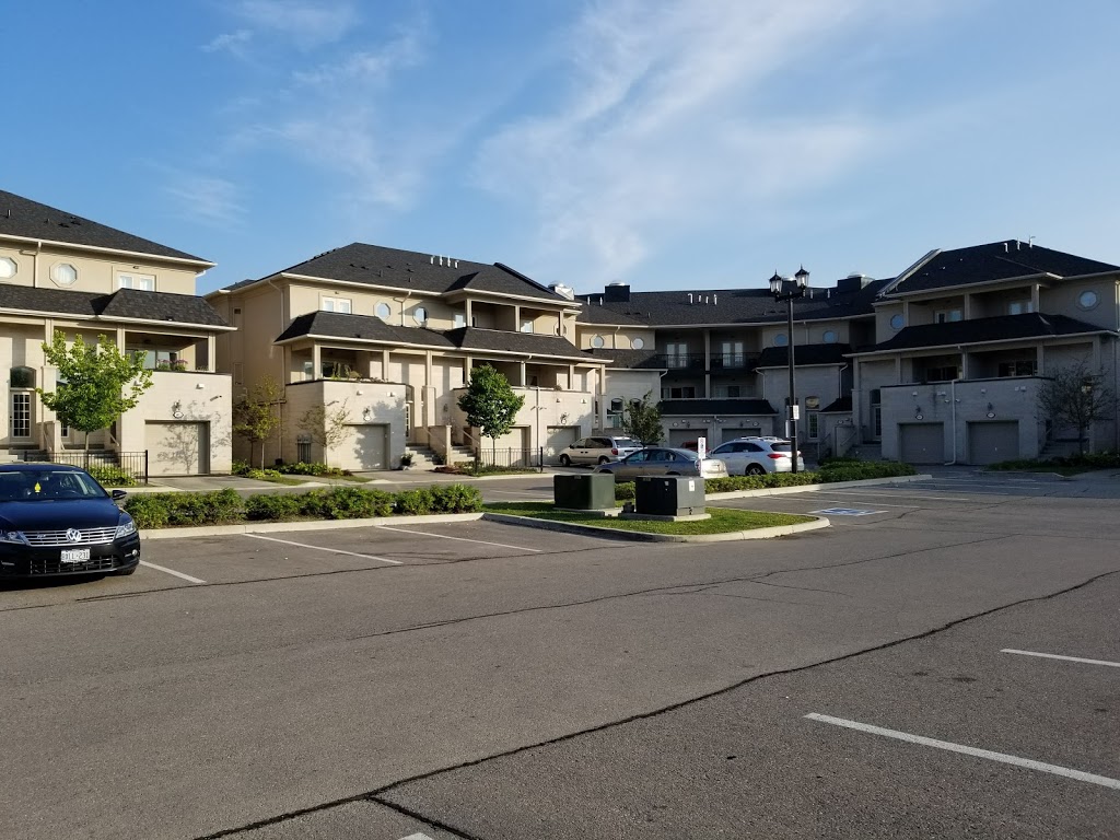 Thompson Square Shopping Plaza | 9037 Derry Rd E, Milton, ON L9T 7Y9, Canada