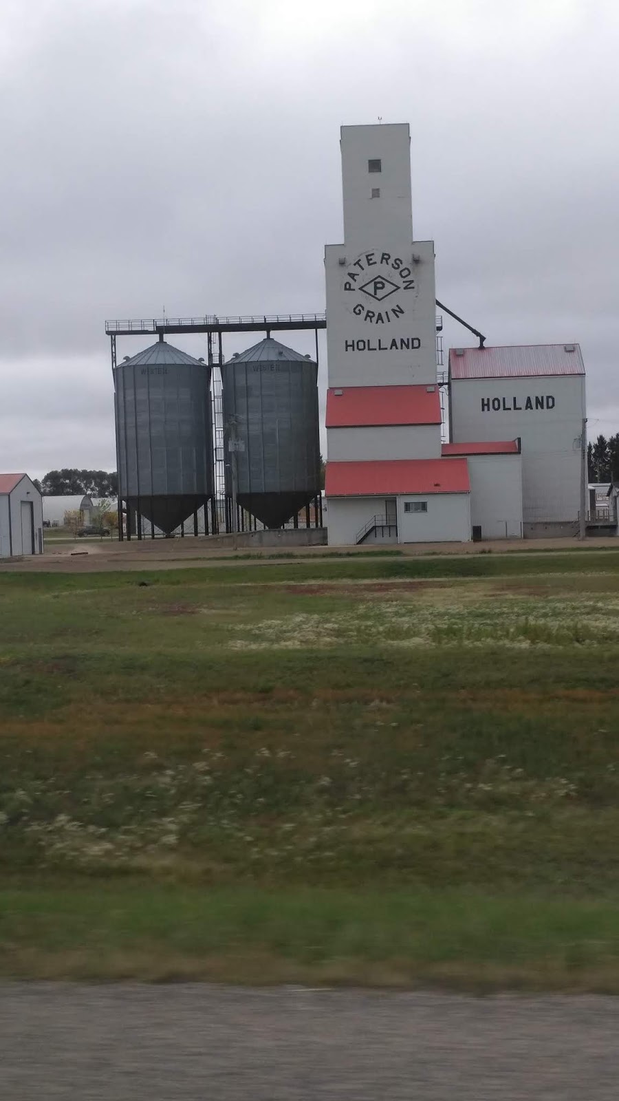 Paterson Grain | 98 N S Railway Ave, Holland, MB R0G 0X0, Canada | Phone: (204) 526-2240