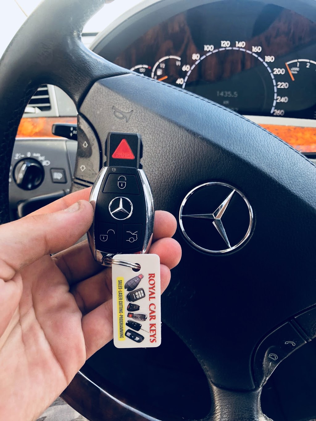 Royal Car Keys | 2-1129 Speers Rd, Oakville, ON L6L 2X5, Canada | Phone: (647) 484-2644