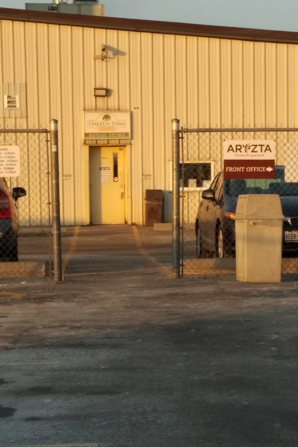 Aryzta/Oakrun Farm Bakery | 1770 Fiddlers Green Rd, Ancaster, ON L9G 3L1, Canada | Phone: (905) 648-1818