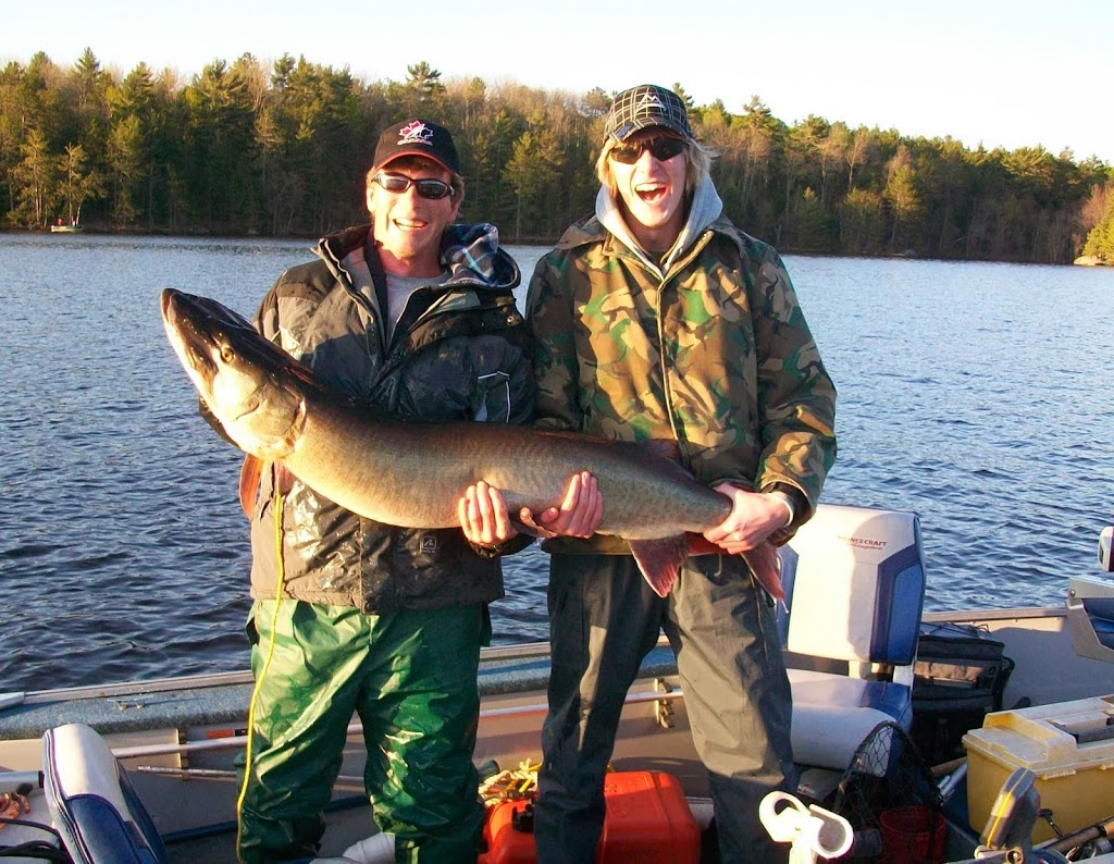 Bryer Lodge | 751 ON-528A, Noëlville, ON P0M 2N0, Canada | Phone: (705) 898-2381