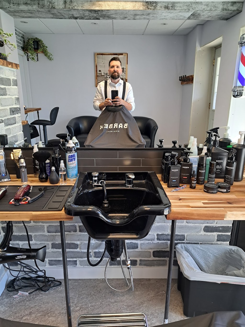 Barbier chez Lauzon | 3204 Rue Rolland, Sainte-Adèle, QC J8B 1C5, Canada | Phone: (450) 712-5115