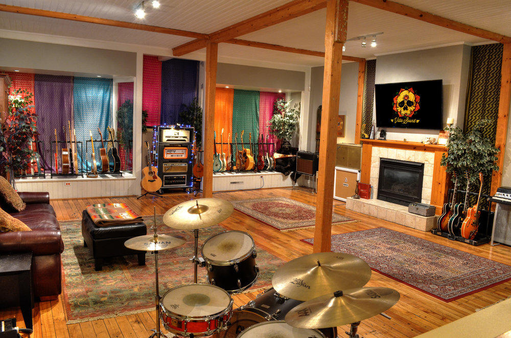 Villa Sound | 794093, County Road 124, Singhampton, ON N0C 1M0, Canada | Phone: (905) 706-0612