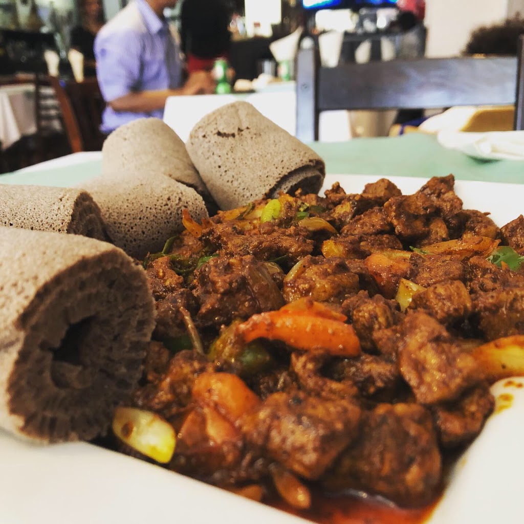 Hareg Cafe & Variety | 587 Bank St, Ottawa, ON K1S 3T4, Canada | Phone: (613) 695-2488
