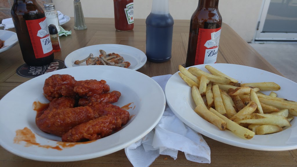 Bernies Bar & Grill | 1225 Wonderland Rd N, London, ON N6G 2V9, Canada | Phone: (519) 657-0597