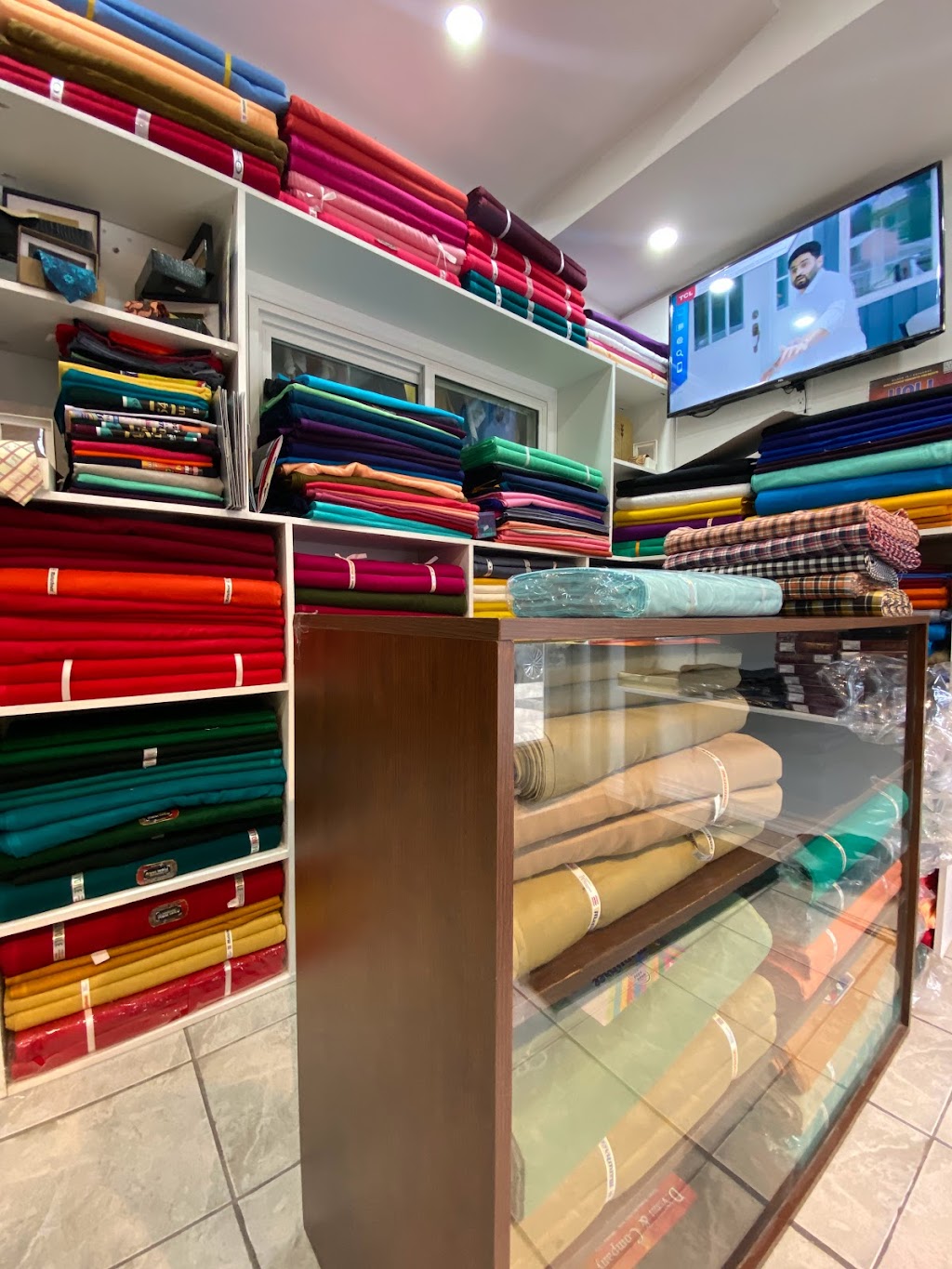 Fashioniq Fashion unique ( Mens wear ) | 30 Sky Harbour Dr Unit # 30, Brampton, ON L6Y 0V6, Canada | Phone: (905) 453-2225
