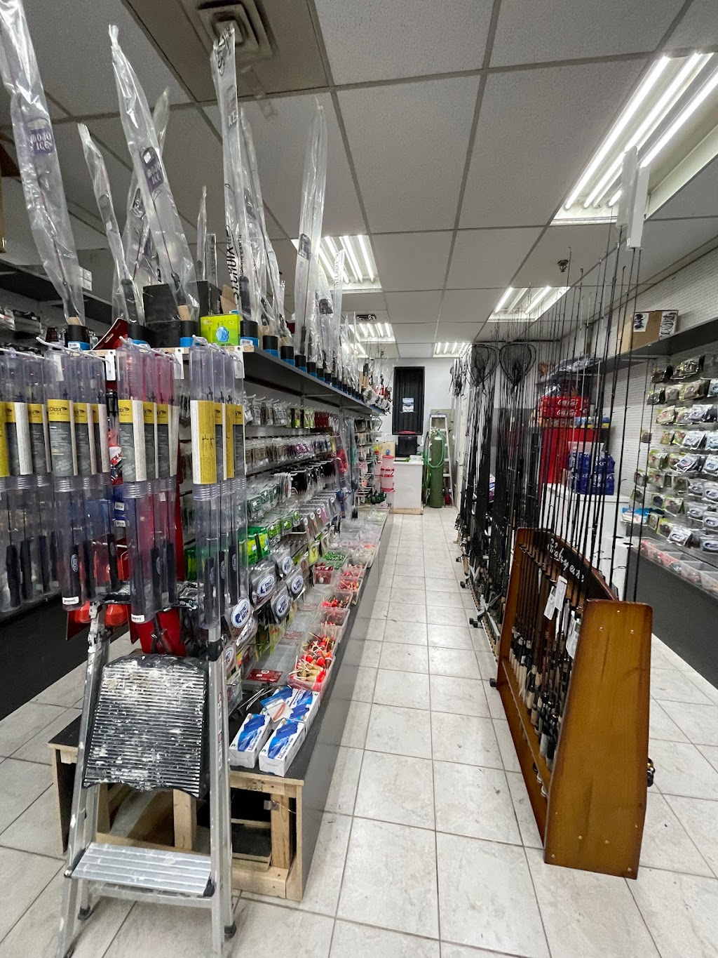 Xinyi Fishing Tackle 信义渔具 | 2 Fenton Rd unit 7, Markham, ON L3R 7B3, Canada | Phone: (647) 535-0688