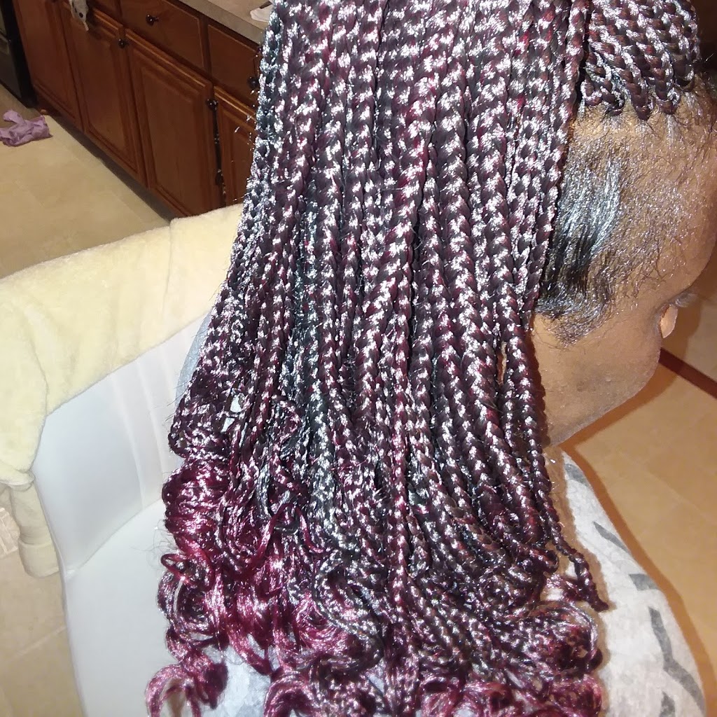 Lodav Braids n Beauty Palace | 158 Kozlov St, Barrie, ON L4N 7H5, Canada | Phone: (647) 807-4960