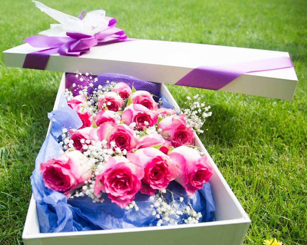Champlain Florist | 8580 Alexandra Rd, Richmond, BC V6X 4B3, Canada | Phone: (604) 688-6355