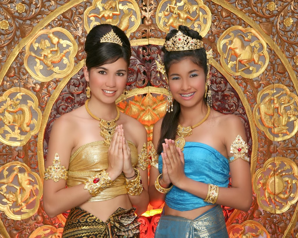 Thonburi Thai Food aka The Siamese Gecko | 796468 Grey Road 19 At North Creek Resort At Blue, The Blue Mountains, ON L9Y 0N6, Canada | Phone: (705) 446-2167