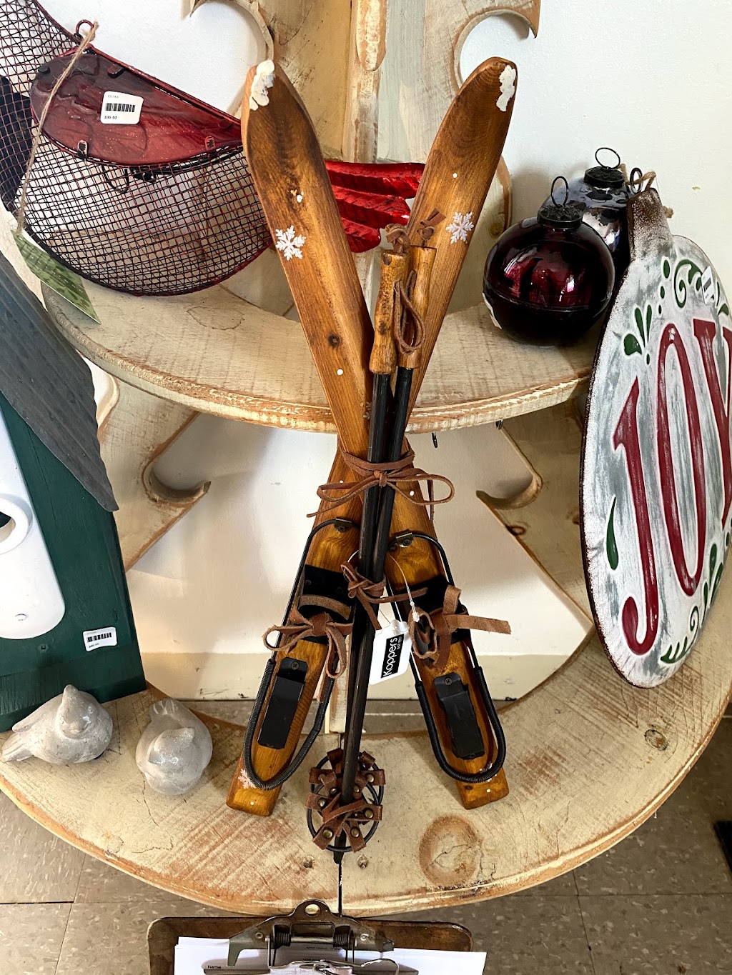 The Birdhouse Nature Store | 82 Main St, Brighton, ON K0K 1H0, Canada | Phone: (613) 475-9510