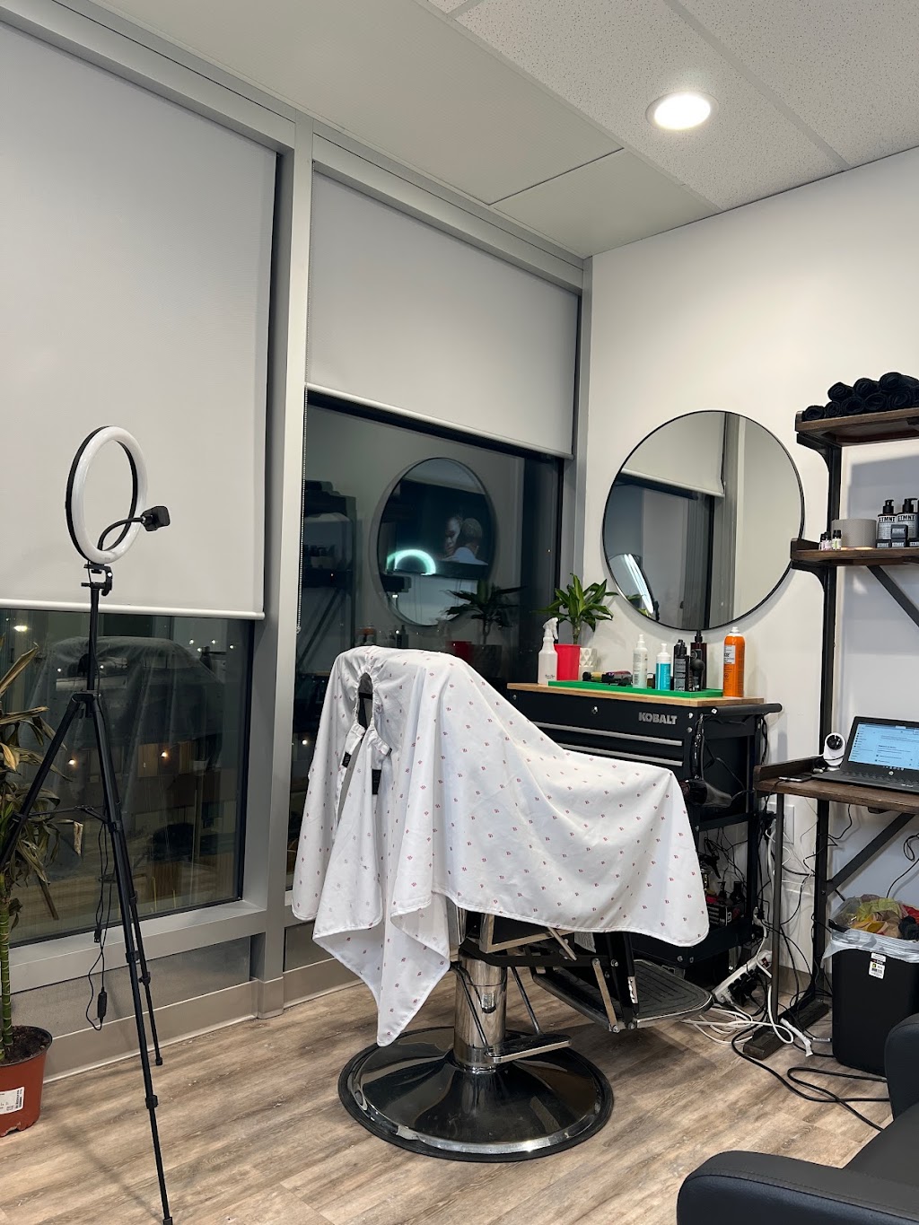 Central Block Barbershop | 2414 16 Ave NW suite #25, Calgary, AB T2M 0M5, Canada | Phone: (403) 903-4431