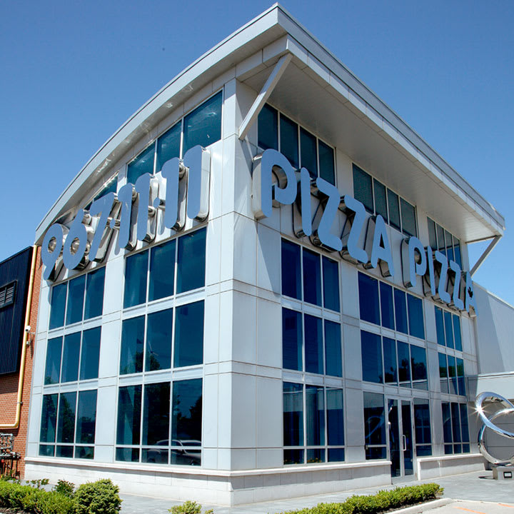 Pizza Pizza | 19925 Willowbrook Dr Unit 106, Langley Twp, BC V2Y 1A7, Canada | Phone: (604) 277-1111