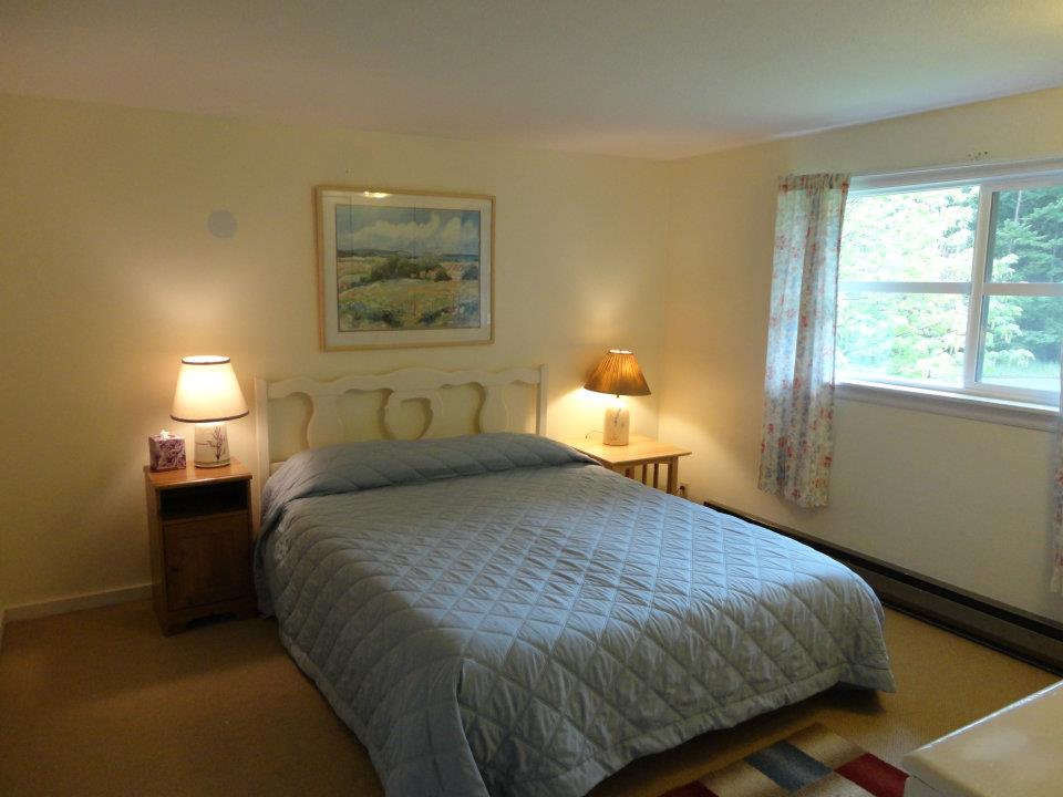 Orcas Island Craftsman Beach House | 37 Raccoon Point Rd, Eastsound, WA 98245, USA | Phone: (425) 327-9924