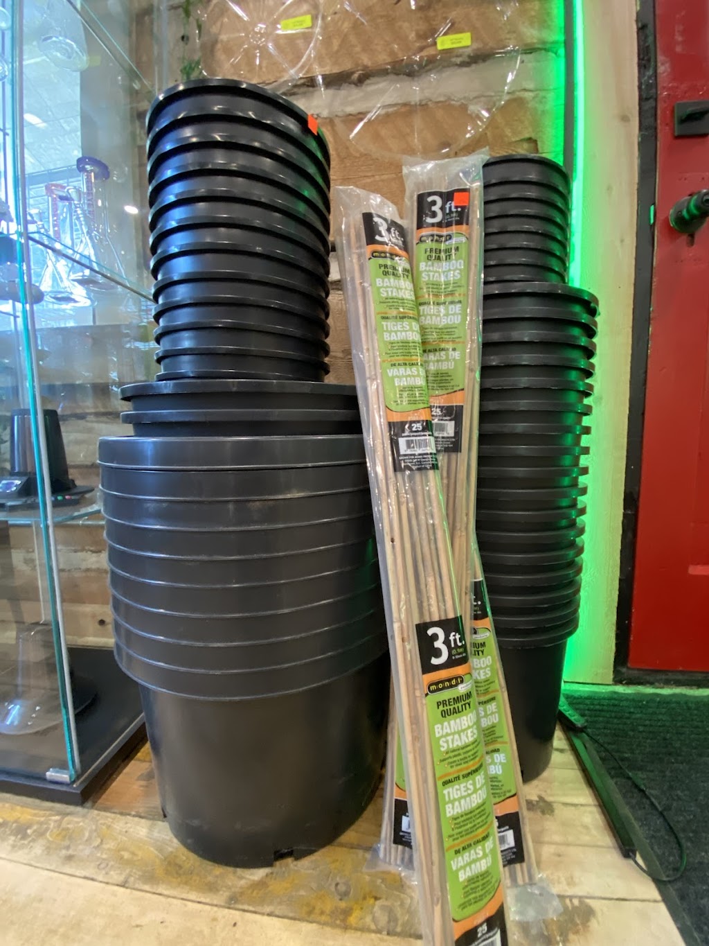 Valley Grow Emporium | 3295 Lake Dore Rd, Golden Lake, ON K0J 1X0, Canada | Phone: (343) 361-3133